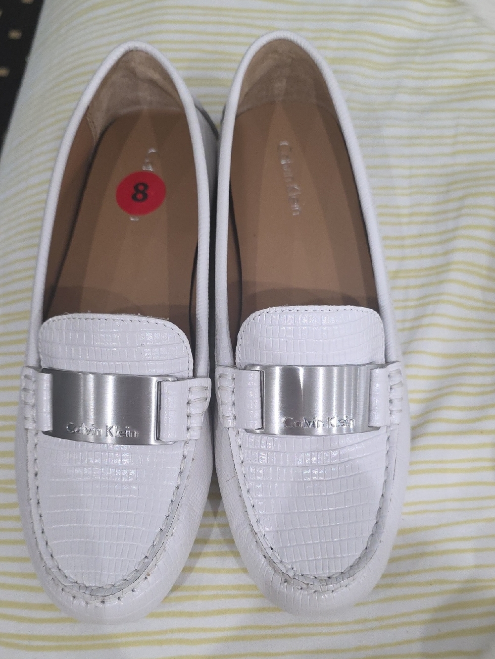 Calvin Klein White Women's Leather Loafers with Silver-Tone Accent 8 NEW
